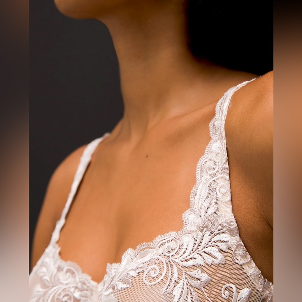 NWT SOMA Sensuous Lace Unlined Bra in Optic White - Picture 2 of 9